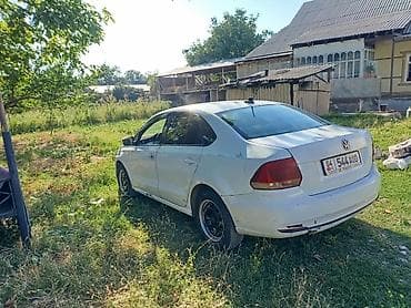 2106 2107: Volkswagen Polo: 2018 г., 1.6 л, Механика, Бензин, Седан — 4