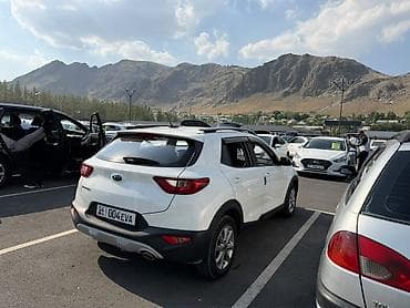 Транспорт: Kia Stonic: 2018 г., 1.6 л, Робот, Дизель — 4