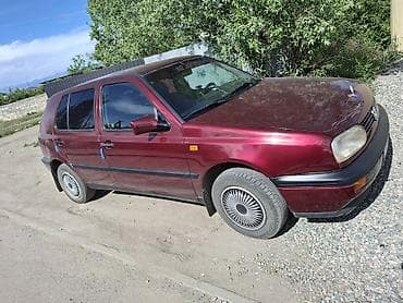 пасат машына: Volkswagen Golf: 1993 г., 1.8 л, Механика, Хэтчбэк — 1