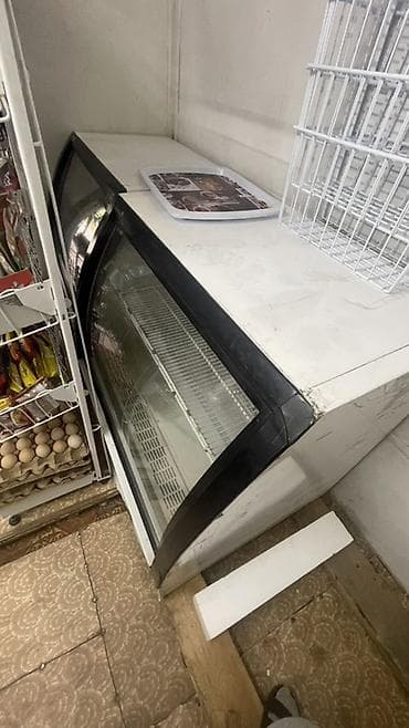 витрынный холодильник: Для молочных продуктов — 3