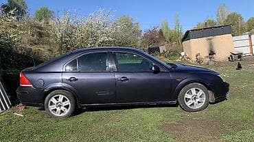cadillac escalade: Ford Mondeo: 2001 г., 1.8 л, Ручные, Бензин, Седан — 2