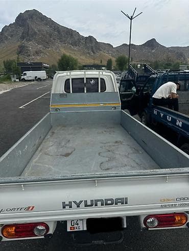 renault 480: Легкий грузовик, Hyundai, Стандарт, Б/у — 4