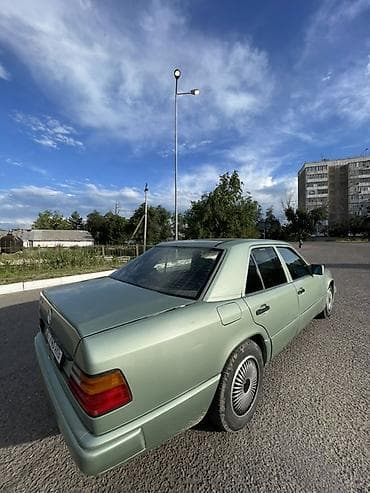 вольва 940: Mercedes-Benz W124: 1988 г., 2.3 л, Автомат, Бензин, Седан — 5