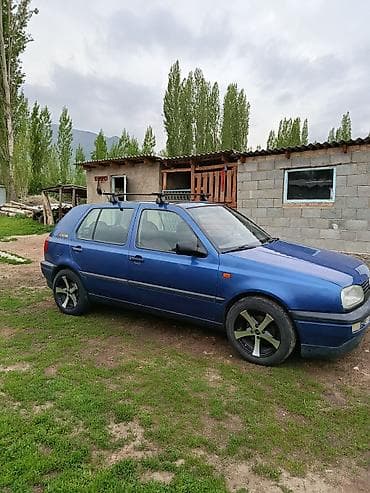 гак айон с: Volkswagen Golf: 1995 г., Хэтчбэк — 4