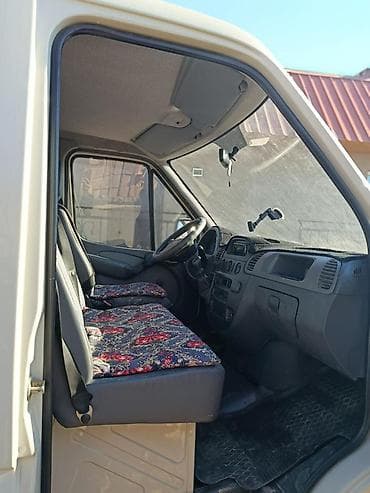 капот каризма: Грузовик, Mercedes-Benz, Дубль, 3 т — 4