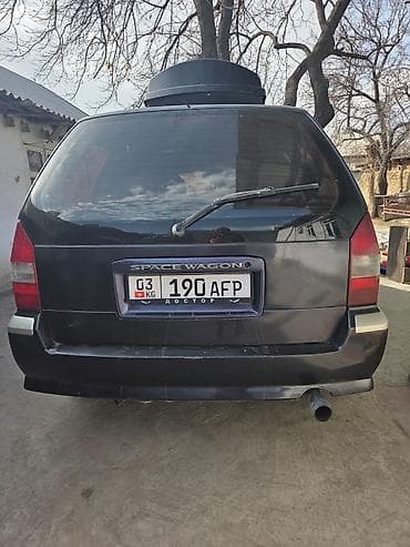 rio kia: Mitsubishi Space Wagon: 1999 г., 2.4 л, Механика, Бензин, Минивэн — 2