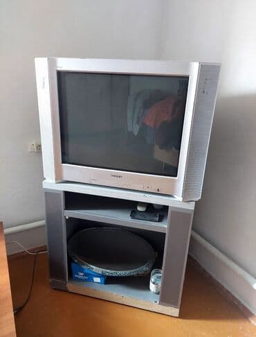 playstation 4 бишкек купить: Продаю большой телевизор вместе с тумбочкой — 1