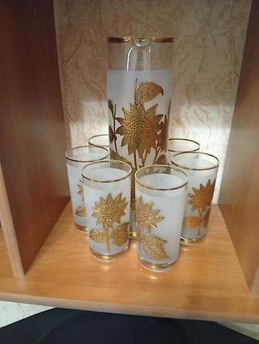 стеклянные посуда: Набор для напитков с графином и 6 стаканами.Багемское стекло. - — 1