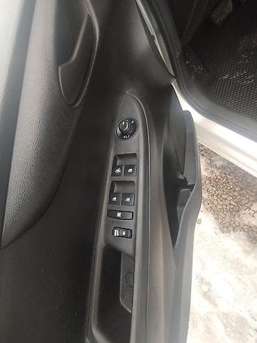 машинка для полировки авто бу: Chevrolet Spark: 2016 г., 1 л, Робот, Бензин, Хэтчбэк — 10