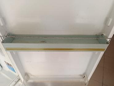 fire maple: Холодильник Indesit, Б/у, Двухкамерный — 1