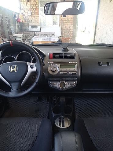 2008: Honda Jazz: 2008 г., 1.4 л, Вариатор, Бензин, Хэтчбэк — 9