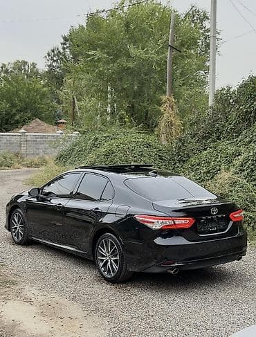 smart forfour: Toyota Camry: 2023 г., 2.5 л, Автомат, Бензин, Седан — 2