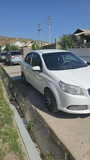 вольво авто: Chevrolet Aveo: 2017 г., 1.5 л, Ручные, Бензин, Седан — 1