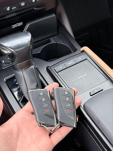 расрочки: Lexus ES: 2019 г., 2.5 л, Вариатор, Бензин, Седан — 3