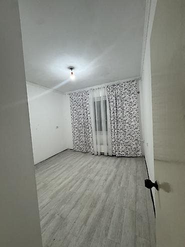 flat rent: 4 комнаты, Без мебели — 4