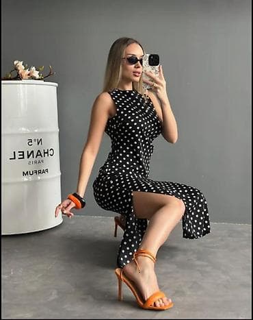 slim patch: Платье миди в горох - Цвет/принт: черное с белым горохом. - Силуэт — 3