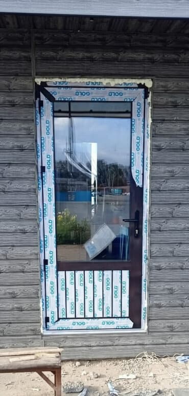 резина для дверей: Прочная и надежная дверь ПВХ со стеклопакетом, обеспечивающая хорошую — 1