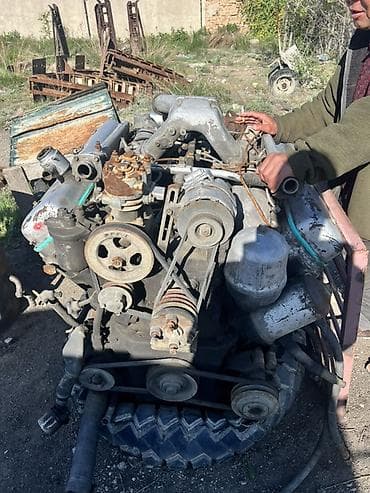 аварный машина: Двигатель V-образный дизельный с турбонаддувом. Описание: - — 4