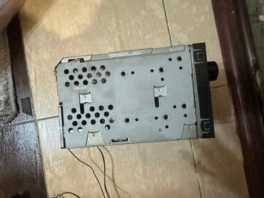 магнитофон на машину: Продаю родной мафон на камри 20-30
все работает — 5