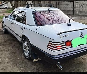 Mercedes-Benz E-Class: 1988 г., 2 л, Механика, Бензин, Седан
