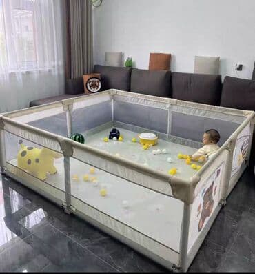 Просторный детский манеж 150*180 см прямоугольной формы, выполненный в