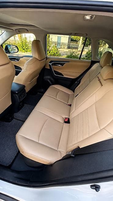 Toyota RAV4: 2019 г., 2.5 л, Автомат, Гибрид, Кроссовер — 4