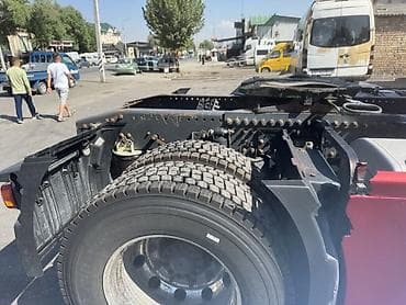 mini v: Тягач, Volvo — 9