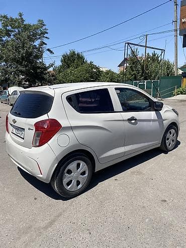 Продажа авто: Chevrolet Spark: 2017 г., 1 л, Вариатор, Бензин, Хэтчбэк — 5