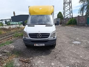 Унаа: Легкий грузовик Mercedes‑Benz Sprinter с изотермическим фургоном и — 2
