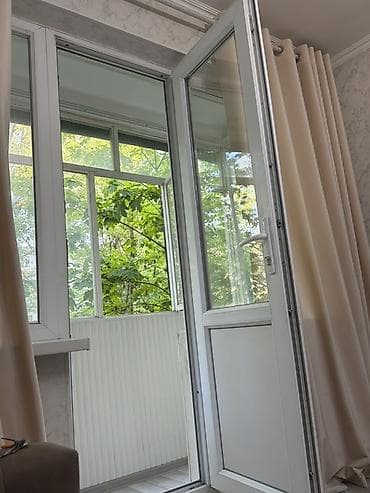 колка: Сдаю 1 комн квартиру. 7 мкр 27 дом 2 этаж. Оплата 40 тыс в месяц плюс — 1