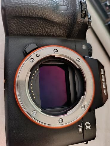 кел кел: Полнокадровая беззеркальная камера Sony α7 III (ILCE-7M3), байонет — 4