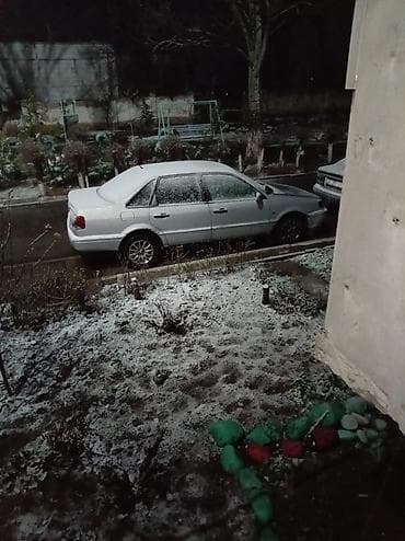 vauxhall sintra: Volkswagen Passat: 1994 г., Седан — 2