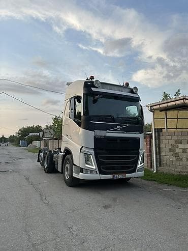 квадроцикл 300: Тягач, Volvo, 2013 г., Без прицепа — 3