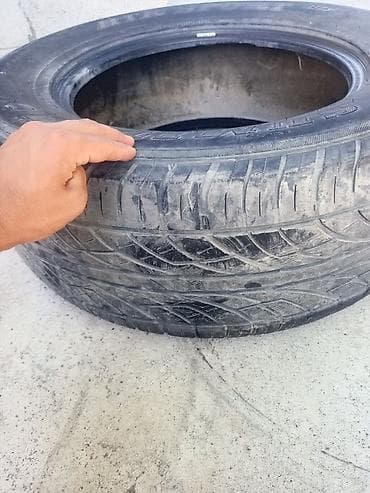 Комплект автомобильных шин, размер 235/60 R18. И 265/60R18 Состояние — 2