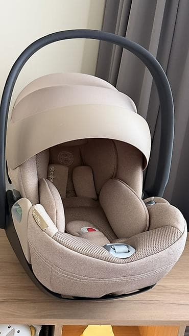 charles: Детское автокресло-переноска Cybex (группа 0+) в бежевом цвете — 2