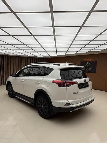forester 2017: Toyota RAV4: 2018 г., 2.5 л, Автомат, Бензин, Кроссовер — 5