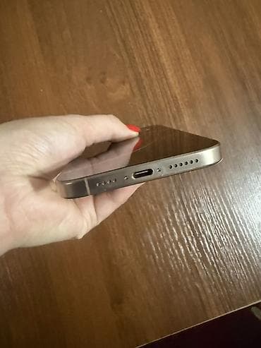 iphone xs pro max: IPhone 16 Pro Max, Б/у, 512 ГБ, Белый — 3