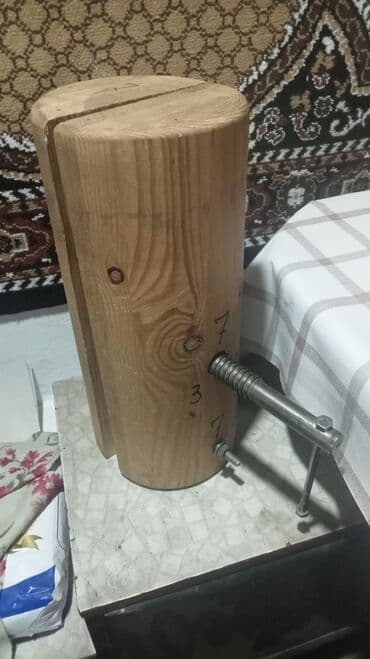 хоккейные формы: Деревянные колодки-болванки для шапок (самодельные). 10 штук -Цена — 4