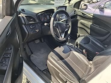 шевралет камара: Chevrolet Spark: 2016 г., 1 л, Вариатор, Бензин, Хэтчбэк — 9