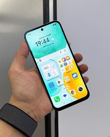 honor 50: Honor X6c, Б/у, 256 ГБ, цвет - Голубой, В рассрочку, 2 SIM — 2