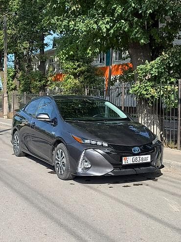 prius: Toyota Prius: 2019 г., 1.8 л, Автомат, Гибрид, Лифтбек — 1
