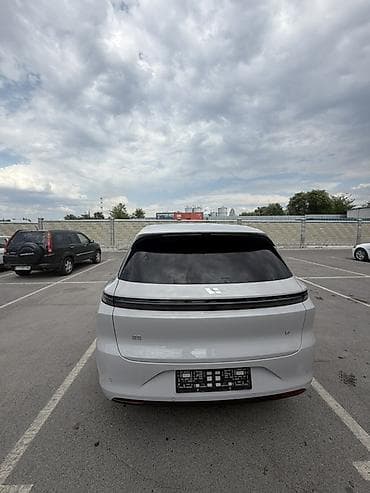 Lixiang L6: 2025 г., 1.5 л, Гибрид, Кроссовер — 8