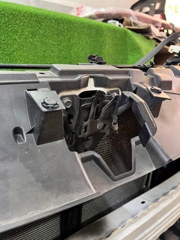 на фары: Бампер, экран, телевизор практически ноускат, но без фар на Subaru — 6