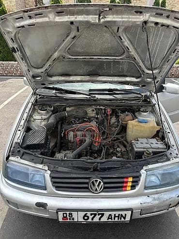 Транспорт: Volkswagen Passat: 1994 г., 1.8 л, Механика, Бензин, Седан — 6