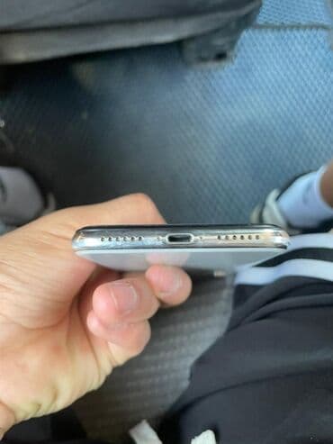 айфон х: IPhone X, Ак — 4