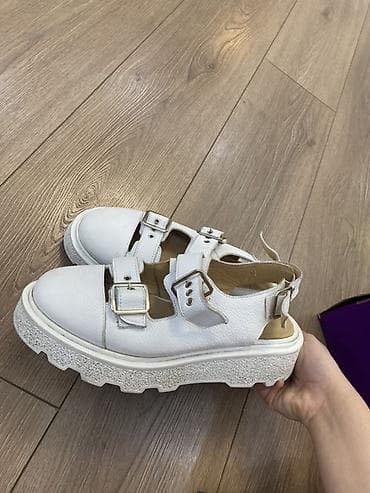 Айымдардын бут кийими: Новые Белые женские сандалии на массивной подошве. На весну и лето для — 1