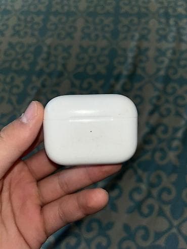 Наушники Apple AirPods Pro 2 с зарядным кейсом -Сломалась крышка