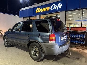 Ford Escape: 2004 г., 2.3 л, Автомат, Бензин, Кроссовер — 7