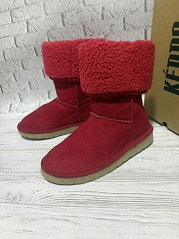 вещи пакет: Детские Красные угги Новые ( производство Европа)
35’5 - 36 размер — 2