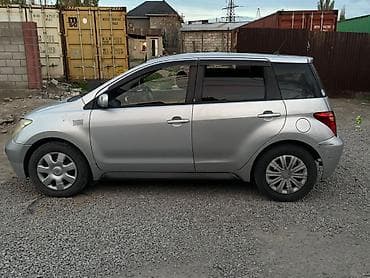 Продажа авто: Toyota Ist: 2003 г., 1.3 л, Автомат, Бензин, Хэтчбэк — 2